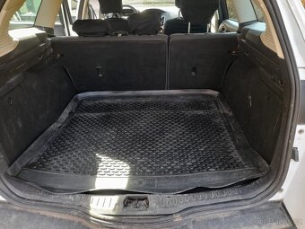 Ford focus kombi 2013 1.6 benzín - 6