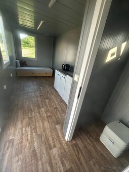 Obytný kontejner o rozměru 5,8 x 2,45 m , včetně vybavení - 6
