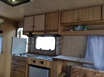 Karavan WILK STERN DE LUXE - 6