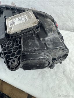 PRODÁM LEVE SVĚTLO PŘEDNÍ ŠKODA OCTAVIA 3 XENONY - 6