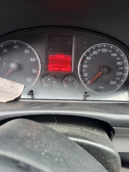 Volkswagen Touran - 6