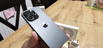 Apple iPhone 16 Pro 256GB Black Titan - 6
