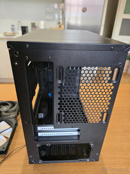 Skříň Fractal Design Define Nano S (window, mITX) - 6