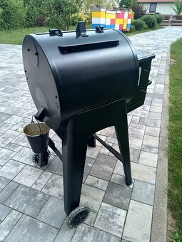 Peletový gril Pit Boss 550 - 6