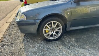 Disky 5x100 R17 Octavia RS Spider + letní pneu 90% - 6