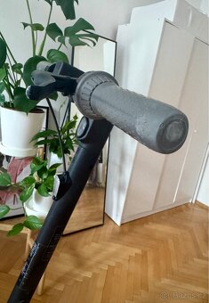 Elektrokoloběžka Ninebot G30E II - 6