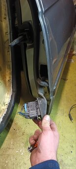 BMW E39 alpensilber sedan levé zadní dveře - 6