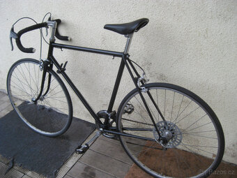 Silnička pologaluska - 6