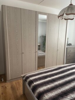 Ložnice - postel + šatní skříň - 6