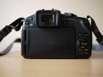 Panasonic G-6 s objektivem a brašnou... - 6