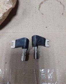 Klíček spínací skříňky kastlik nadrž svetlo IŽ 49 DKW IŽ 350 - 6