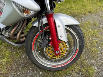 Kawasaki ER6n - 6