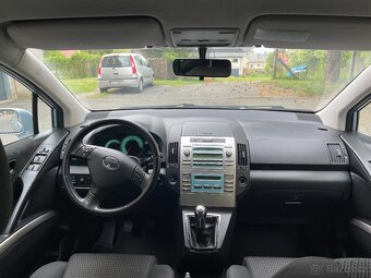 Toyota Corolla VERSO 2.2 TDI(100 KW), nová STK - 6