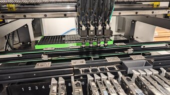 SMT Osazovací automat pick and place SMT550 - 6