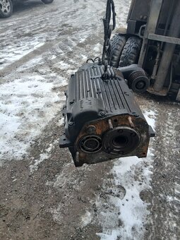TATRA 148 HLAVNÍ PŘEVODOVKA - 6