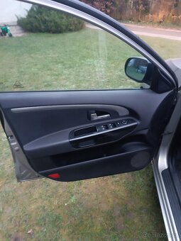 Kia Ceed 2012, 1.6 benzín - 6