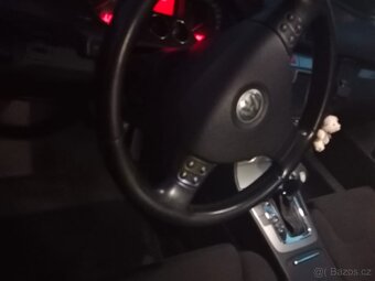 Prodám VW Passat 2.0 TDI 103kw DSG - 6