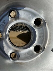 Originální pevné plechové disky + poklice AUDI R16 A8 - 6