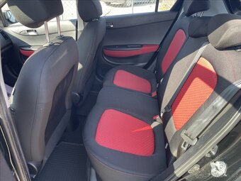 Hyundai i20 1,4 i KLIMA,VÝHŘEV SED. - 6