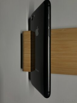 iPhone 8 - 64GB - 6