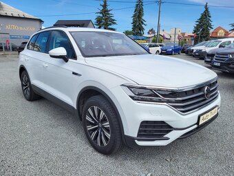 VW Touareg 3.0 V6 TDi 170kW Tiptronic - ČR - 21.000 km - 6