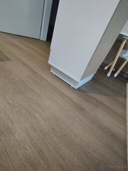 Koupelnová skříňka - 6