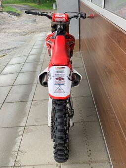 HONDA CRF 250 R - 6