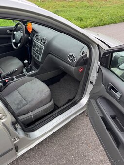 Ford Focus 1.6i 74kW - 6