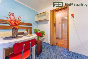 Prodej rodinného domu s dvěmi garážemi, 175 m2, Lipoltice - 6