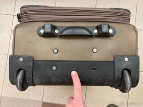 Cestovní kufr (s rozměry kabinového zavazadla) - 6