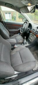 Toyota Avensis Combi TDI 2,2 - 6