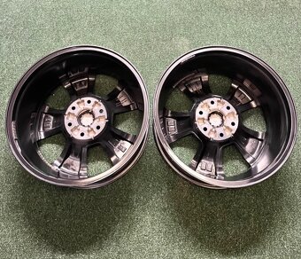 2Ks. Alu Dodge RAM 1500 5.Gen - Black - 6
