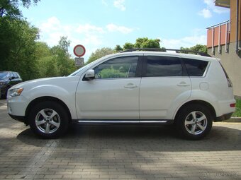 Mitsubishi Outlander 2.0i MIVEC - 6