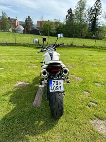 Triumph Street Triple 675 - 6