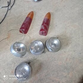 Manet 90 - nádrž,kryty karburátorů JawaČZ,světla.. - 6