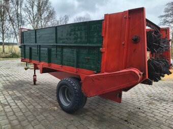 Rozmetadlo hnoje 6,5t - 6