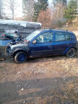 Renault clio - 6