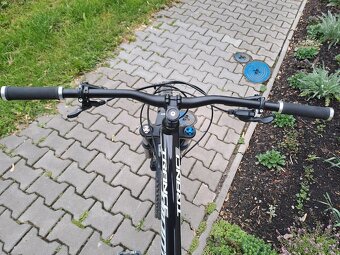 Giant Trance 27,5“ M, zdvihy 170/150, čtyřpístky, 1x11 - 6