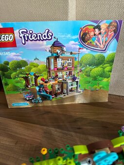 LEGO Friends Domecek prátelství na stromē - 6