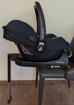 Autosedačka Maxi-Cosi CabrioFix i-Size + základna - 6