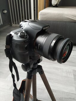 SONY Alpha SLT-A58 + stativ Hama - 6