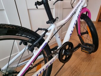 Dívčí kolo ATHOR RECORD 20 - 6