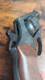 Flobert revolver KORA Brno 2.5" cal. 6mm - černý, dřevo - 6