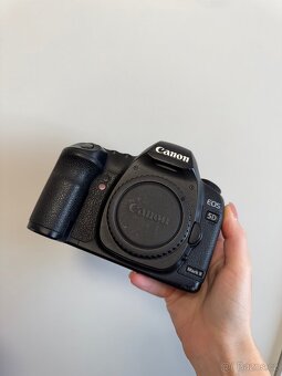 Canon 5D mark II - 6