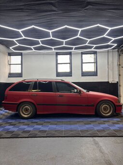 BMW e36 323i touring - 6