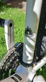 Specialized Myka 17 - 6