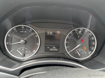 Škoda Octavia Kombi II - rok 2012,motor1.6MPi,tažné,klima - 6