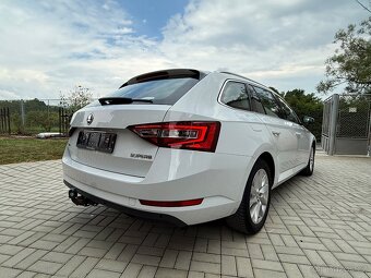 Škoda Superb 2.0 TDI DSG 110KW/Xenon/Led/Navi/2020 - 6