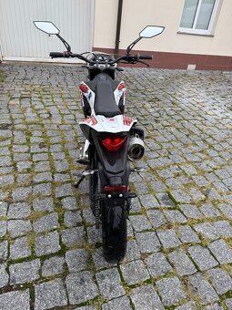 Generic TR 125 - 6