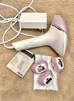 Philips Lumea Prestige IPL 9000 - 6